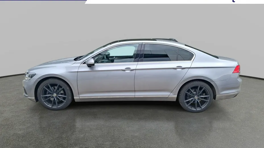 VOLKSWAGEN Passat -
