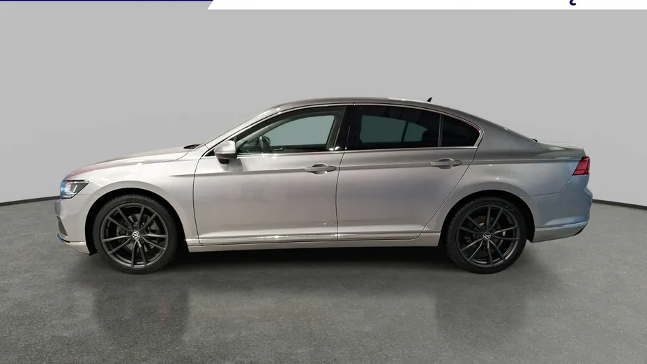 VOLKSWAGEN Passat -