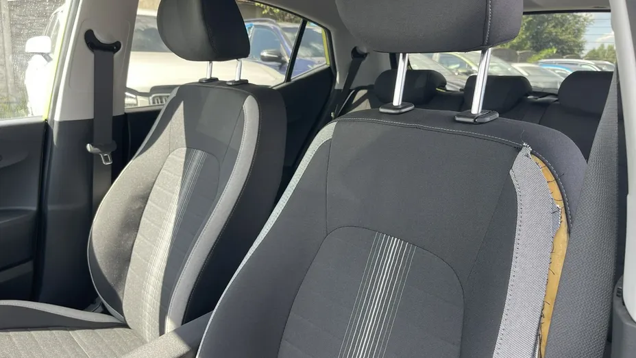 HYUNDAI i10 -