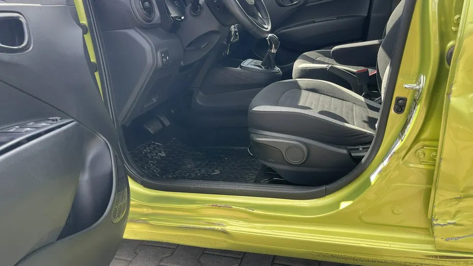 HYUNDAI i10 -