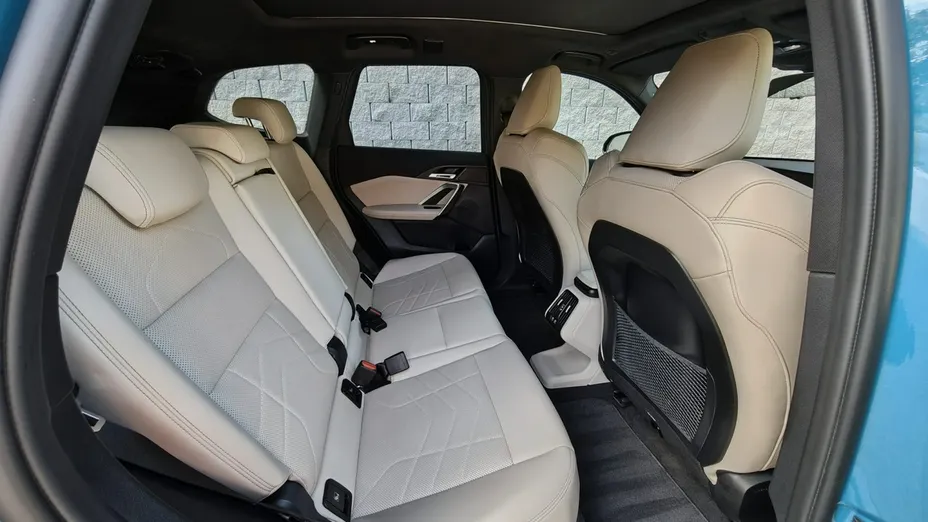 BMW iX1 -