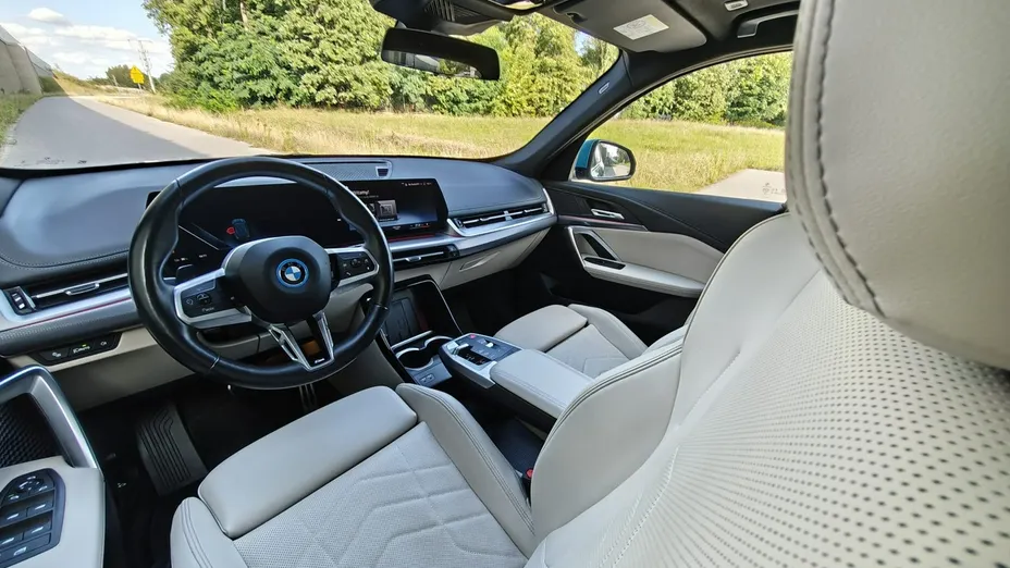 BMW iX1 -