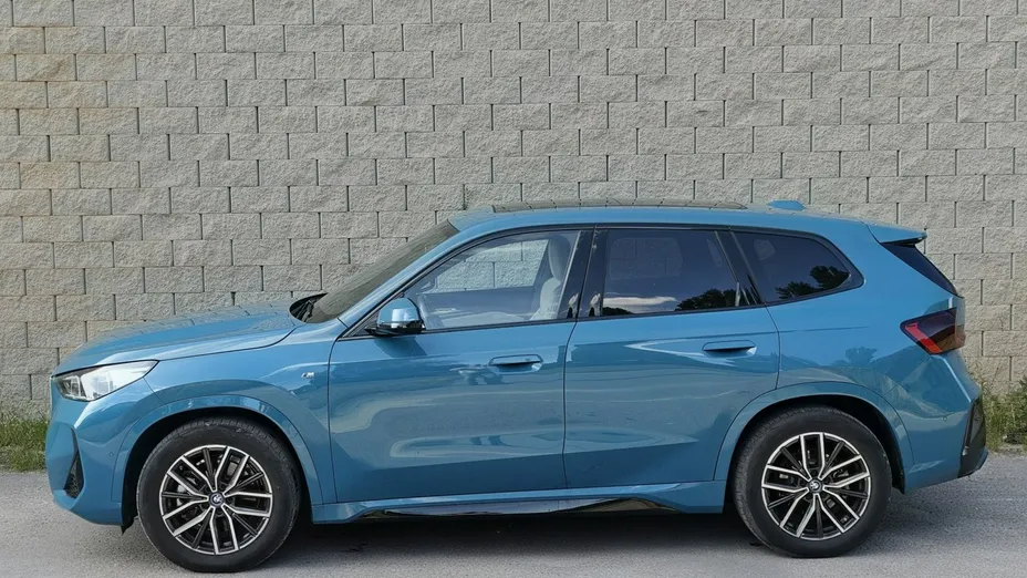 BMW iX1 -