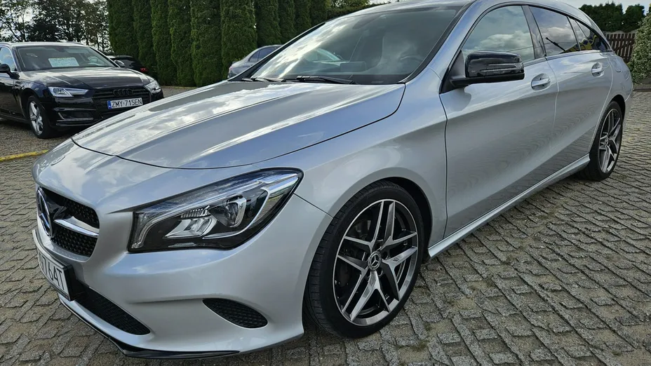 MERCEDES-BENZ CLA -