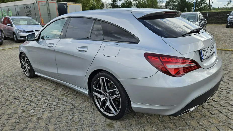 MERCEDES-BENZ CLA -
