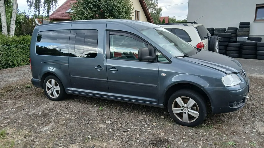 VOLKSWAGEN Caddy -