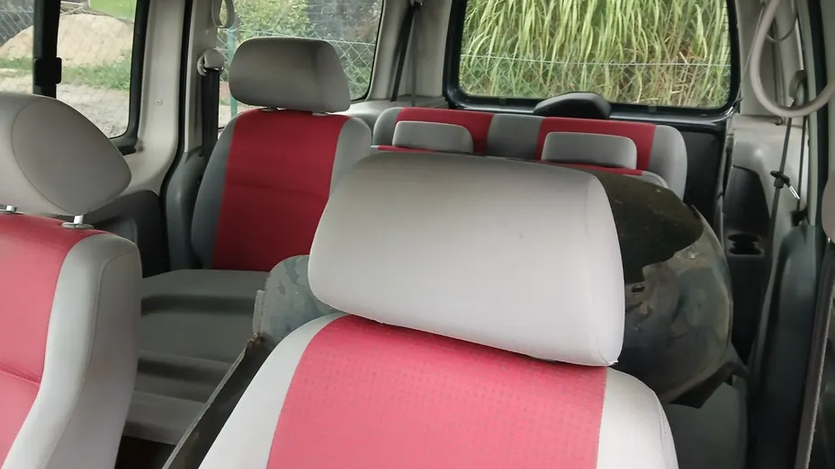 VOLKSWAGEN Caddy -