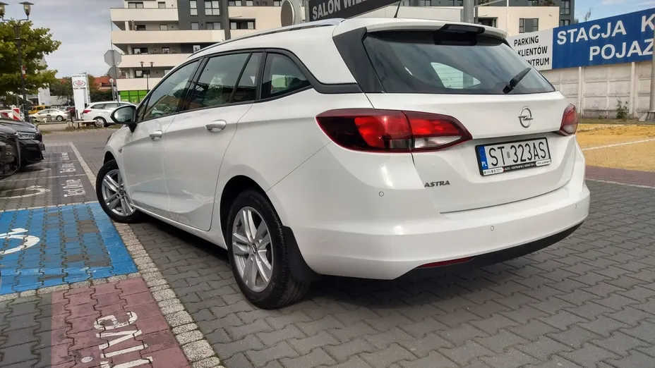 OPEL Astra -