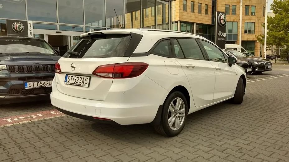 OPEL Astra -