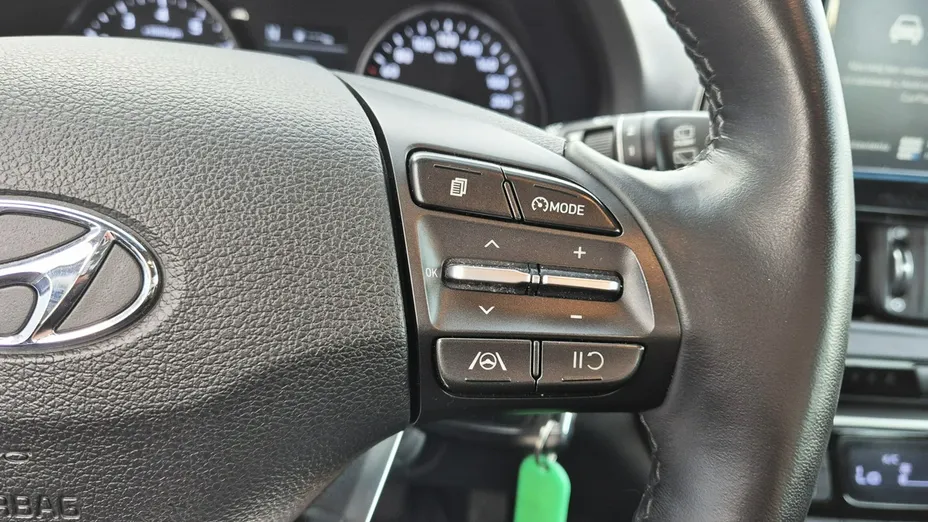 HYUNDAI i30 -