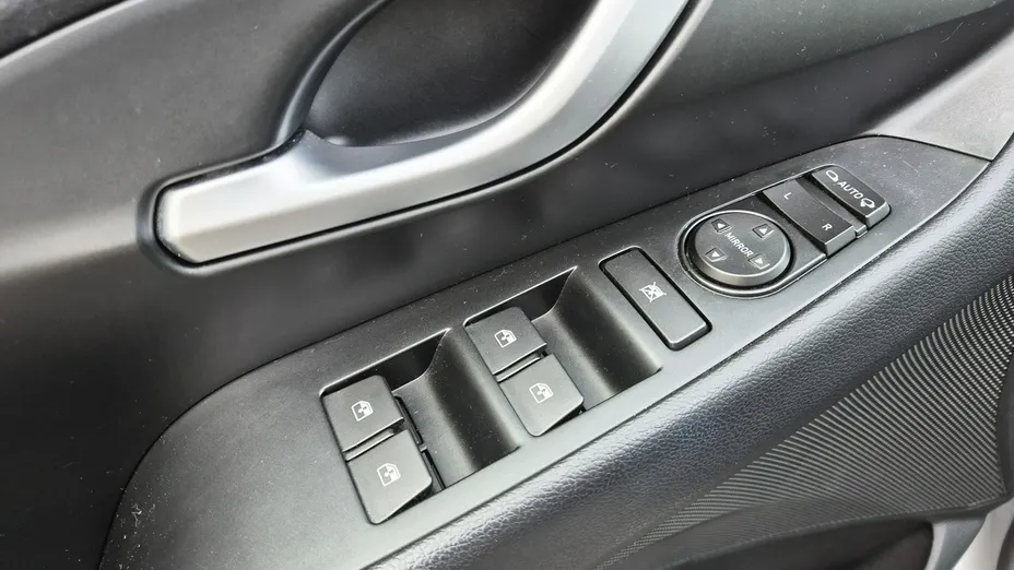 HYUNDAI i30 -