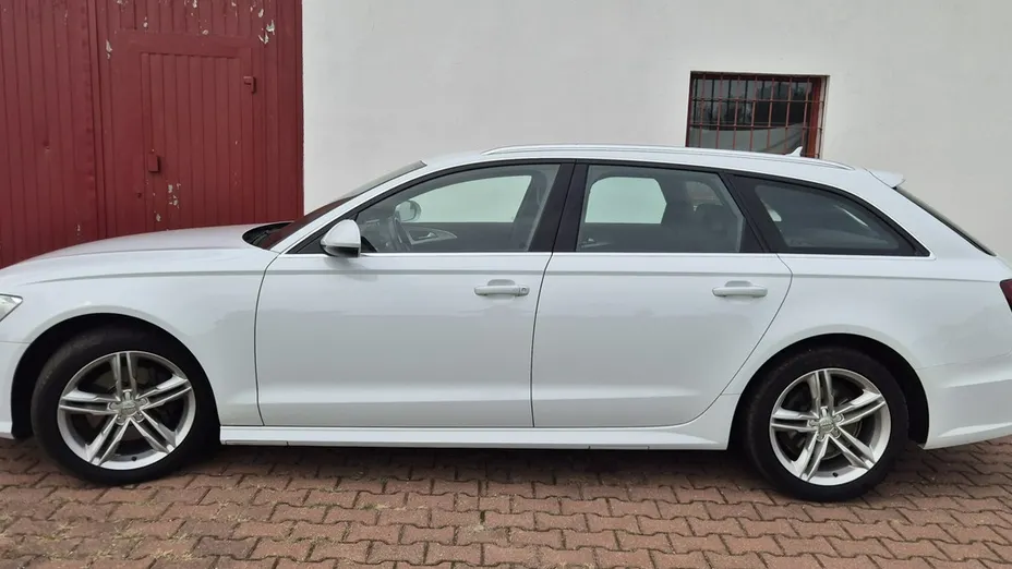 AUDI A6 Avant -