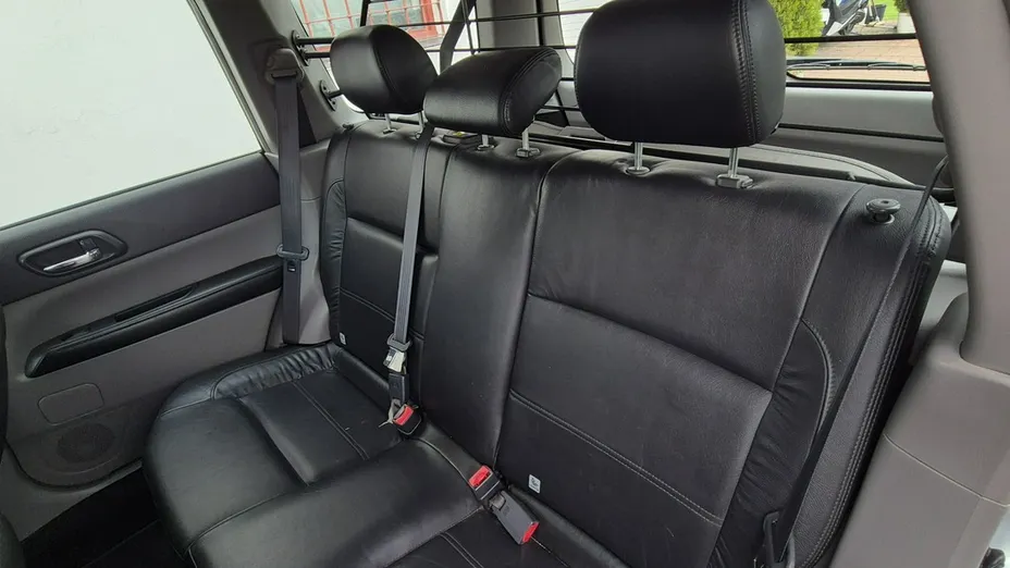 SUBARU Forester -