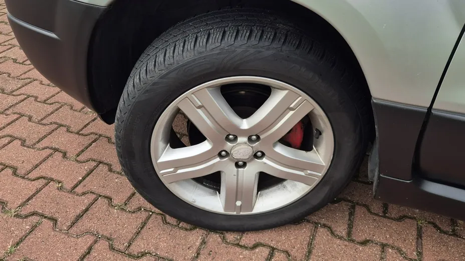 SUBARU Forester -