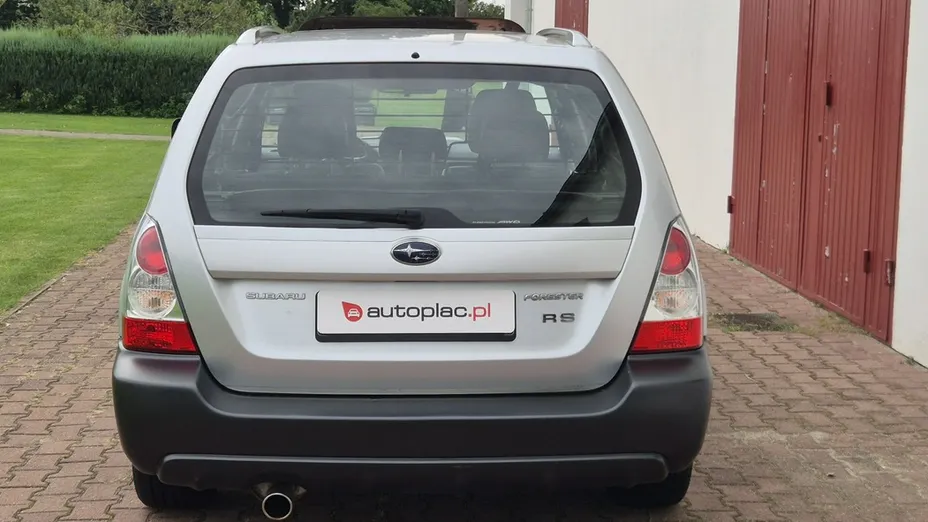 SUBARU Forester -