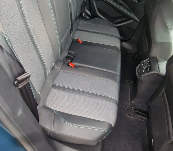 PEUGEOT 3008 -