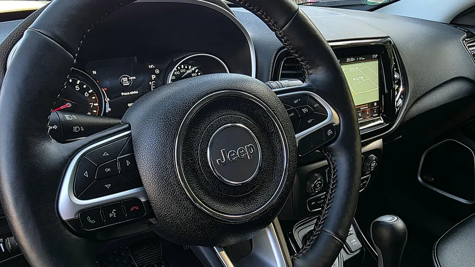 JEEP Compass -