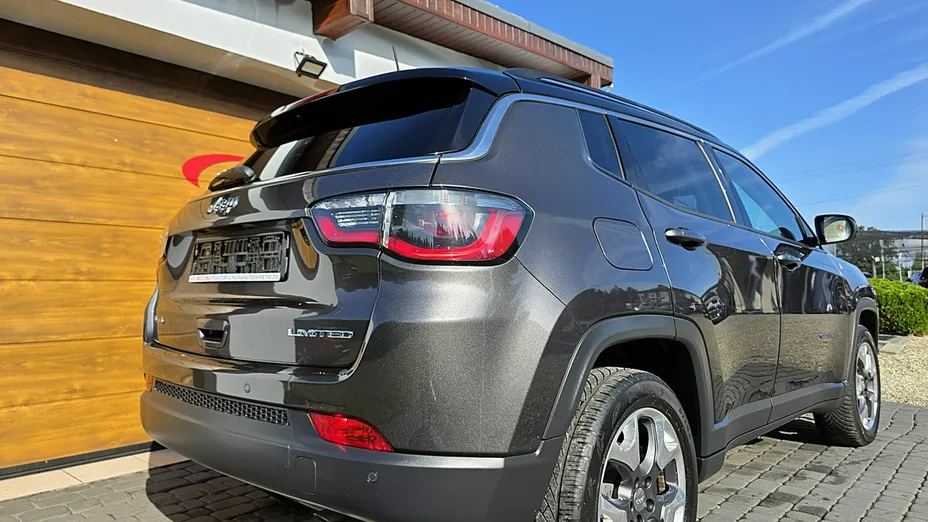 JEEP Compass -