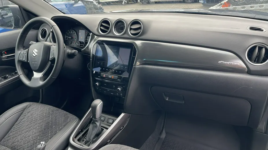 SUZUKI Vitara -