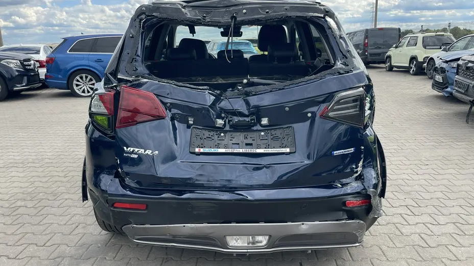 SUZUKI Vitara -