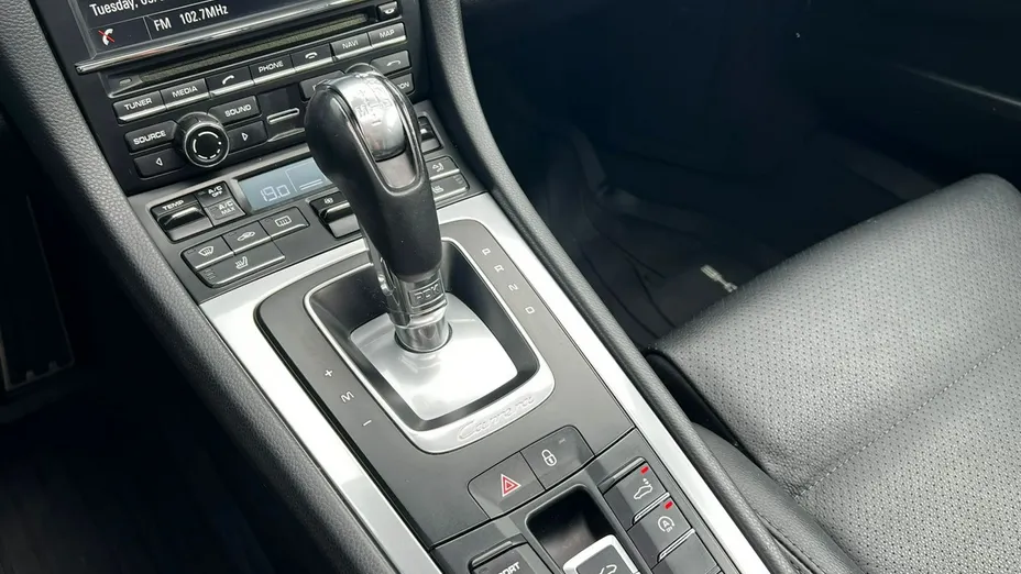 PORSCHE 911 -