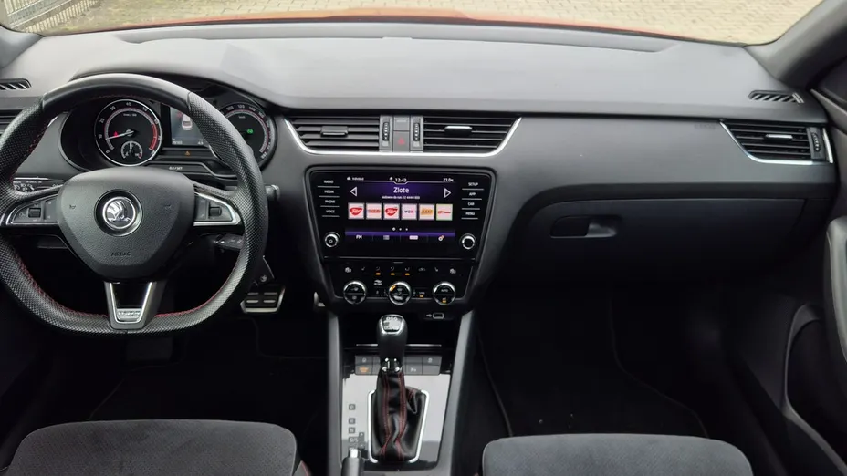 SKODA Octavia -