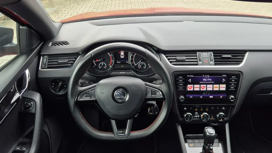 SKODA Octavia -