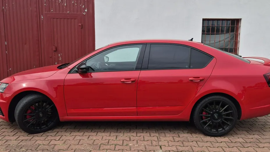 SKODA Octavia -