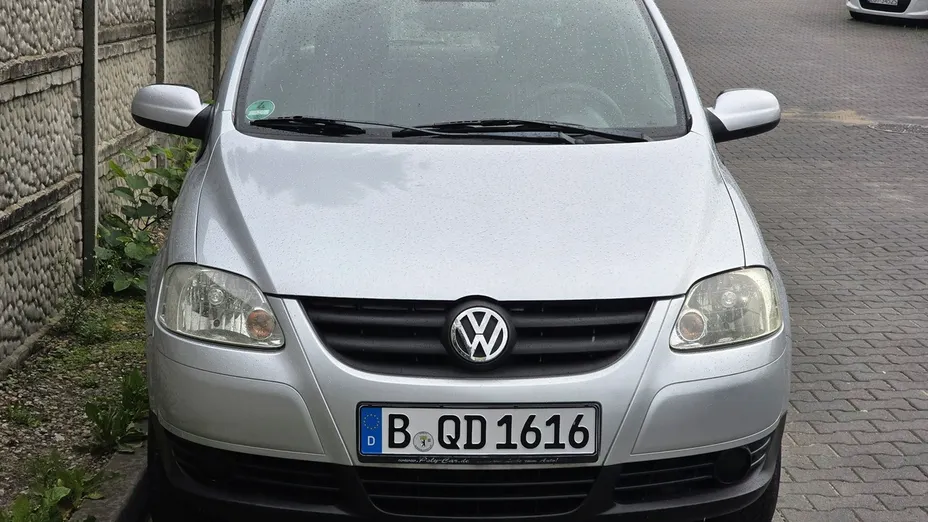 VOLKSWAGEN Fox -