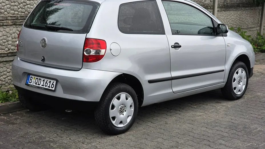 VOLKSWAGEN Fox -