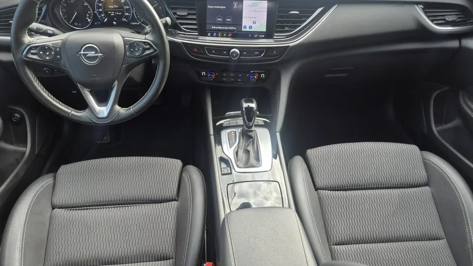OPEL Insignia -