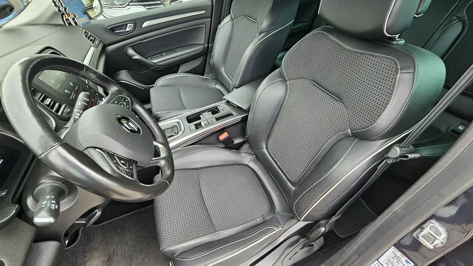 RENAULT Megane -