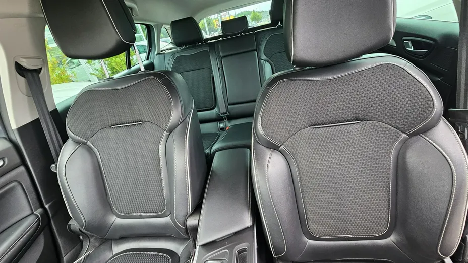 RENAULT Megane -