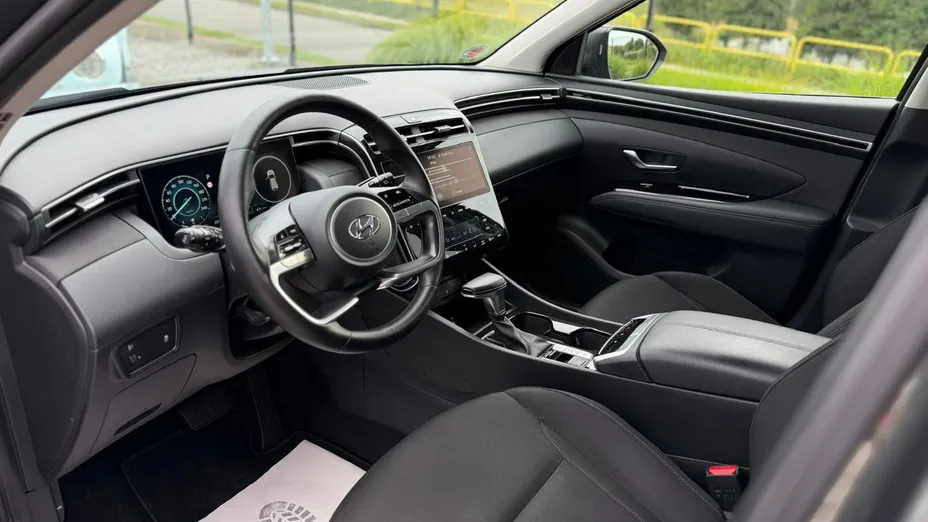 HYUNDAI Tucson -