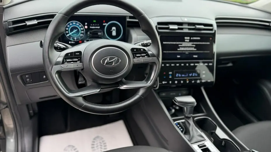 HYUNDAI Tucson -