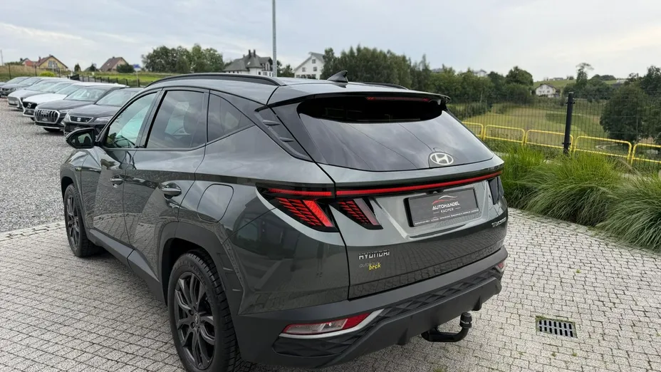 HYUNDAI Tucson -