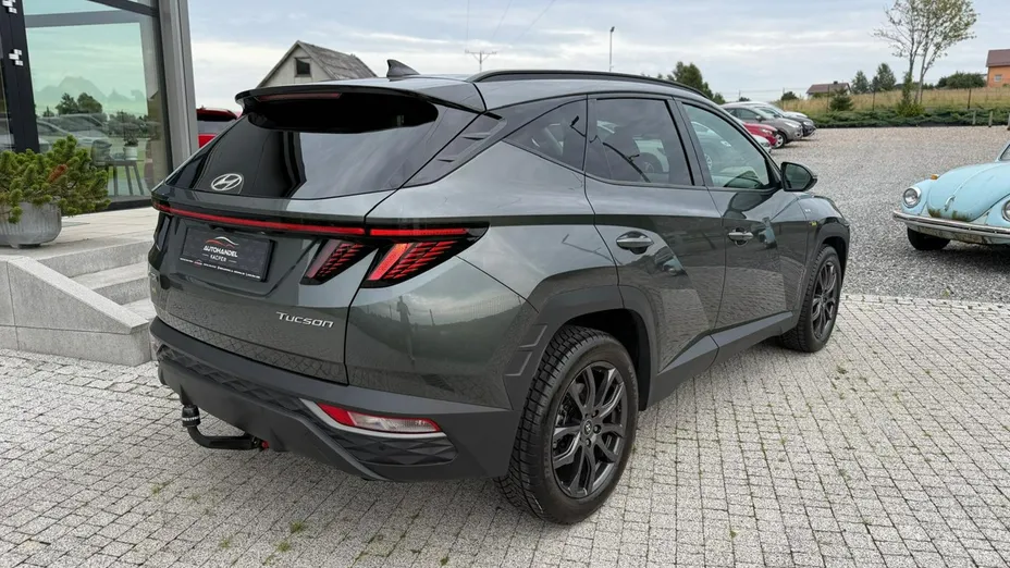 HYUNDAI Tucson -