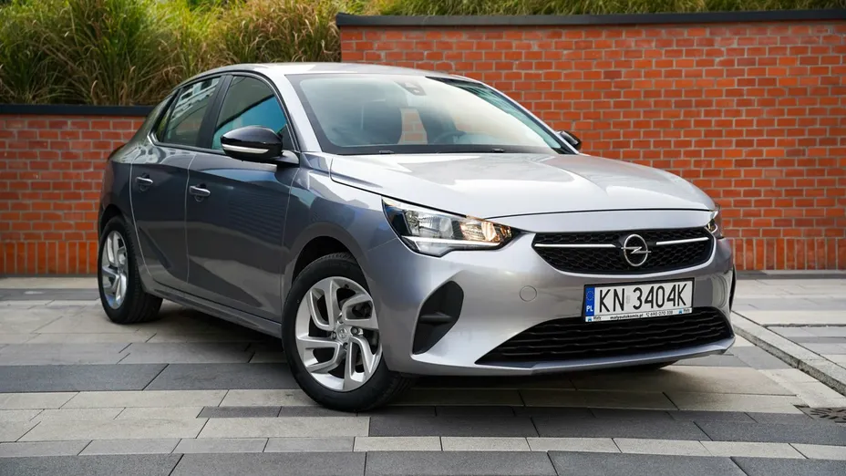 OPEL Corsa -