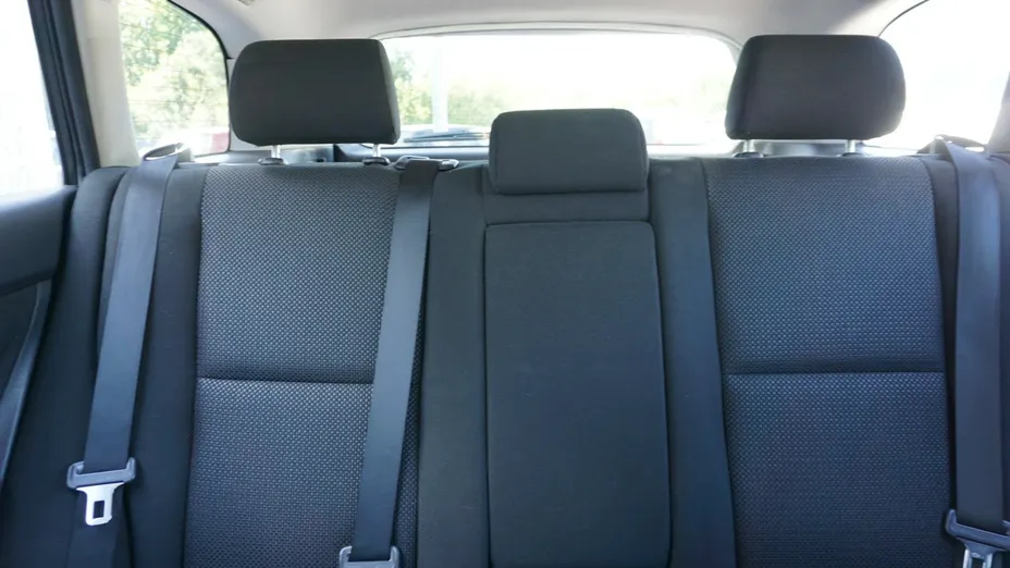 TOYOTA Avensis -