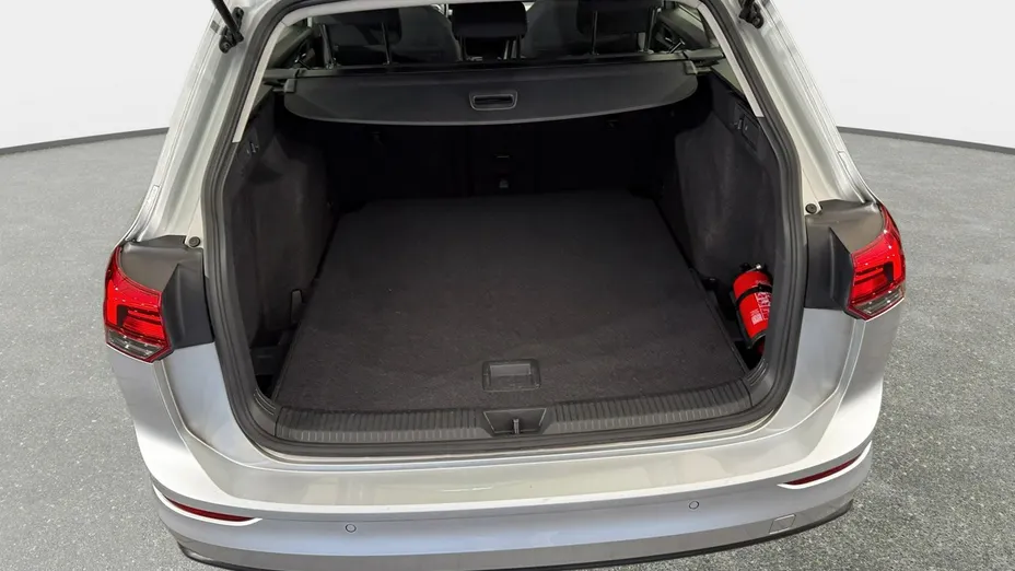 VOLKSWAGEN Golf -
