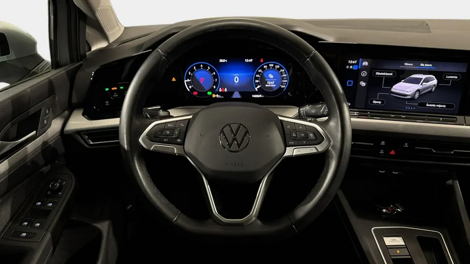 VOLKSWAGEN Golf -