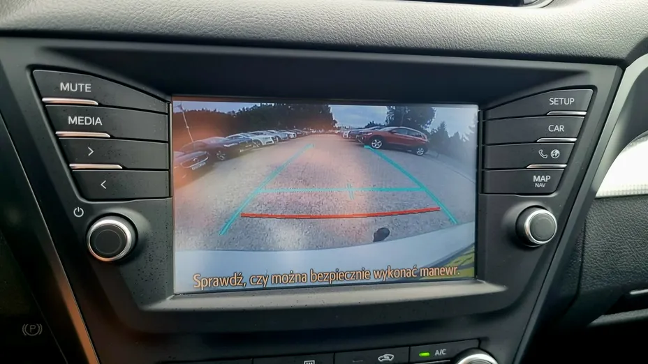 TOYOTA Avensis -