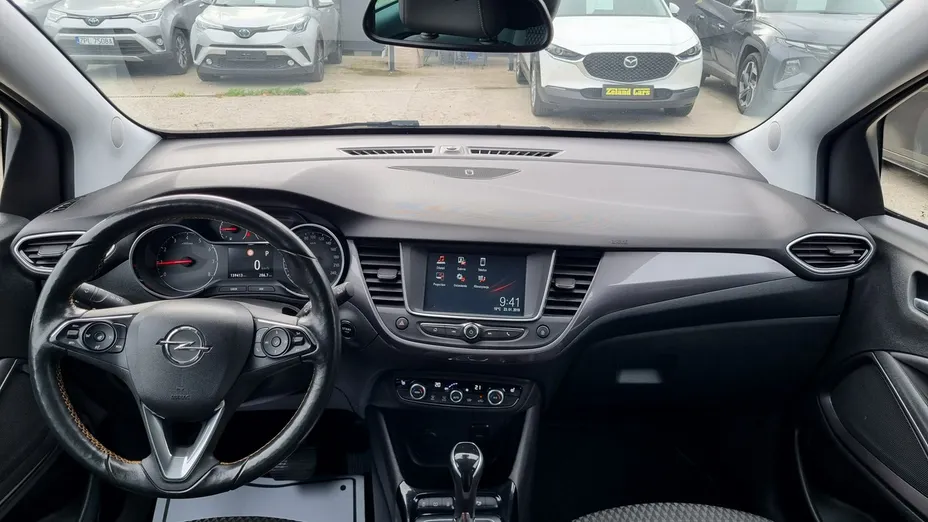 OPEL Crossland X -