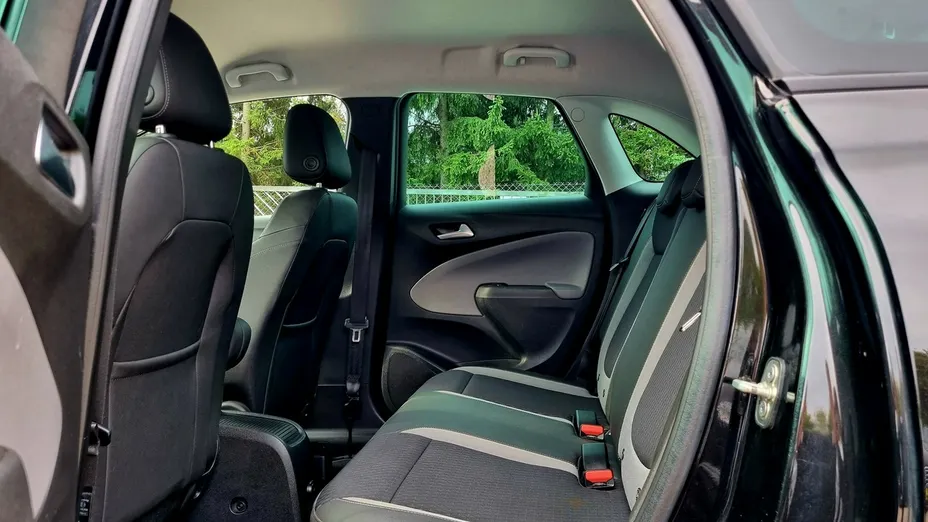 OPEL Crossland X -