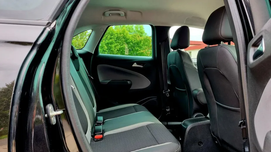 OPEL Crossland X -