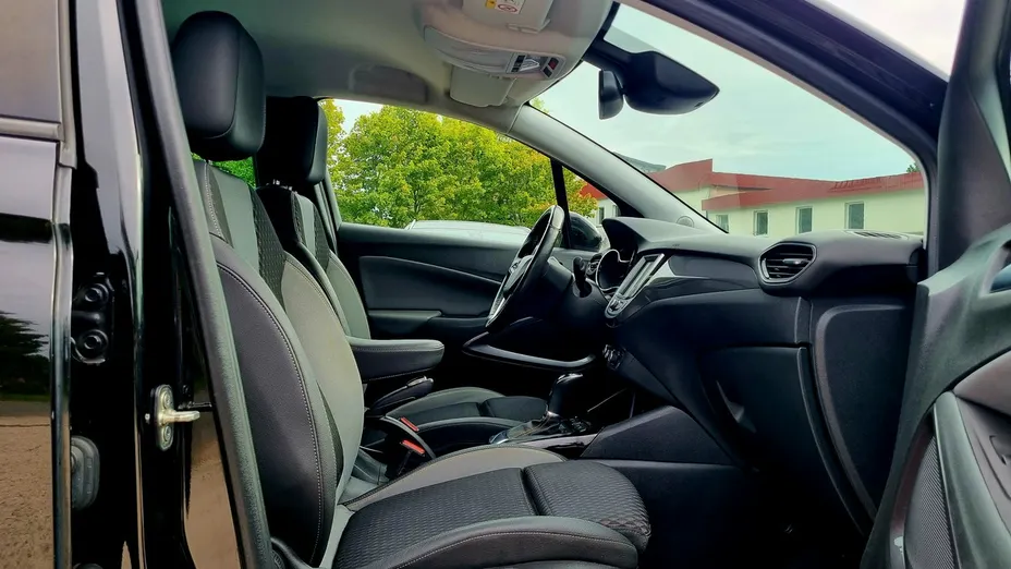 OPEL Crossland X -