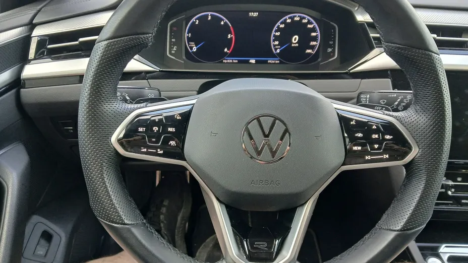 VOLKSWAGEN Arteon -