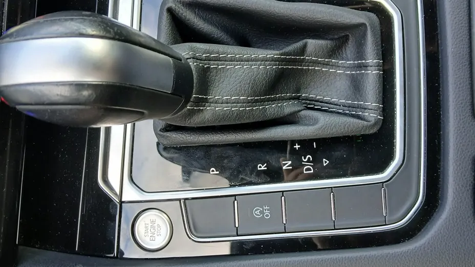 VOLKSWAGEN Arteon -