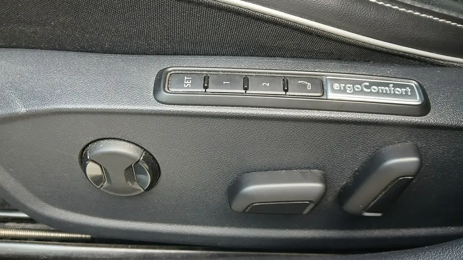 VOLKSWAGEN Arteon -