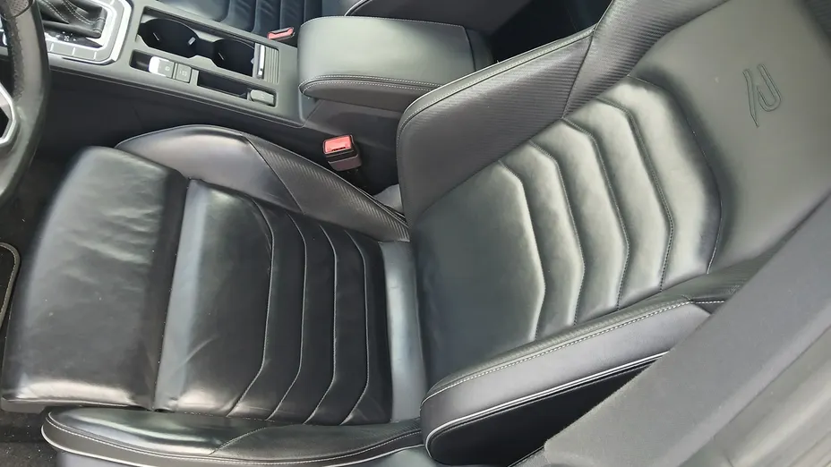 VOLKSWAGEN Arteon -
